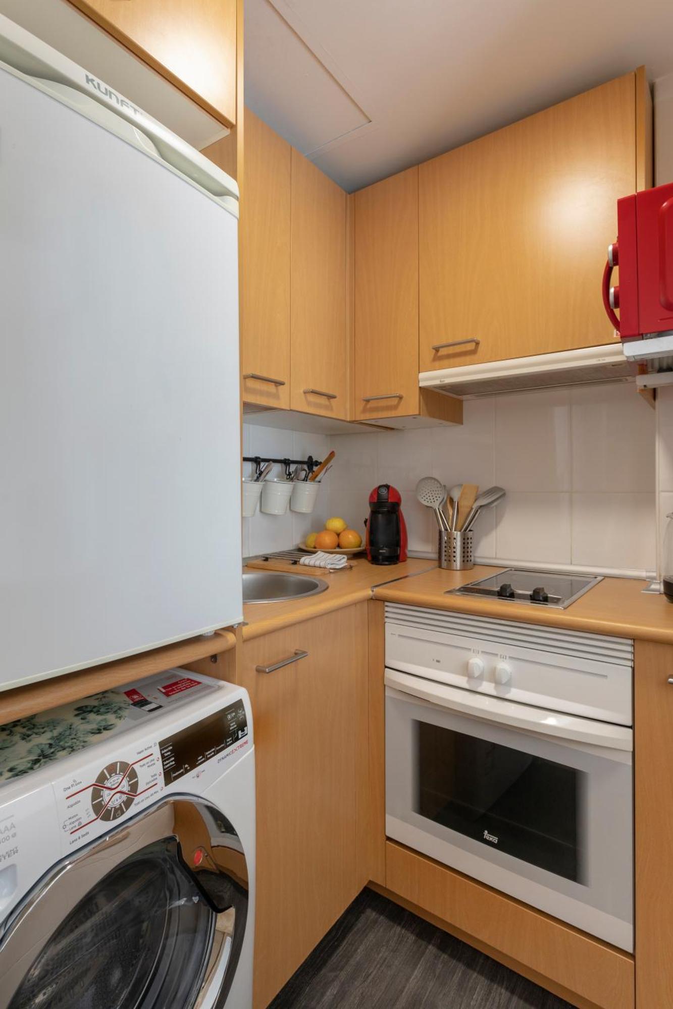 Precioso Apartamento En Pleno Centro By Rent Me Малага Екстериор снимка